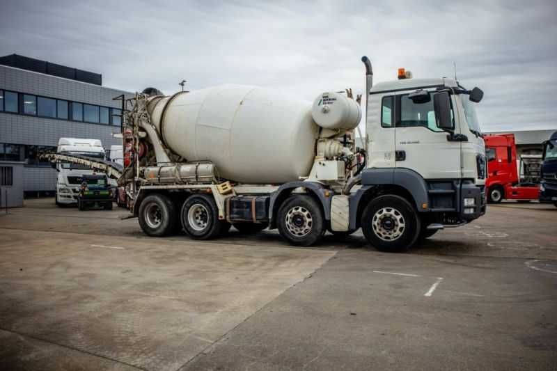 Вантажний автомобіль MAN TGS 32.400 BB+STETTER+BELT/BAND/TAPIS