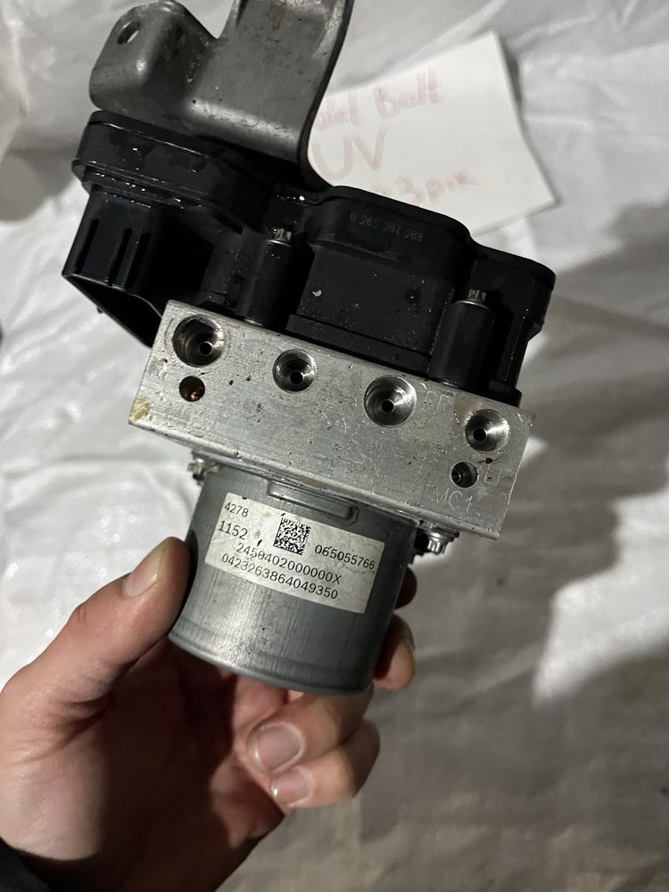 Bolt euv 22-23 блок абс abs 42781152