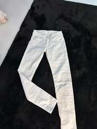 Jeansy pepe jeans rozmiar 24 białe