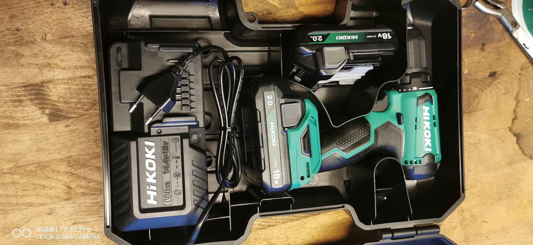 HIKOKI Wkrętarka DS18DF 2 x 2Ah