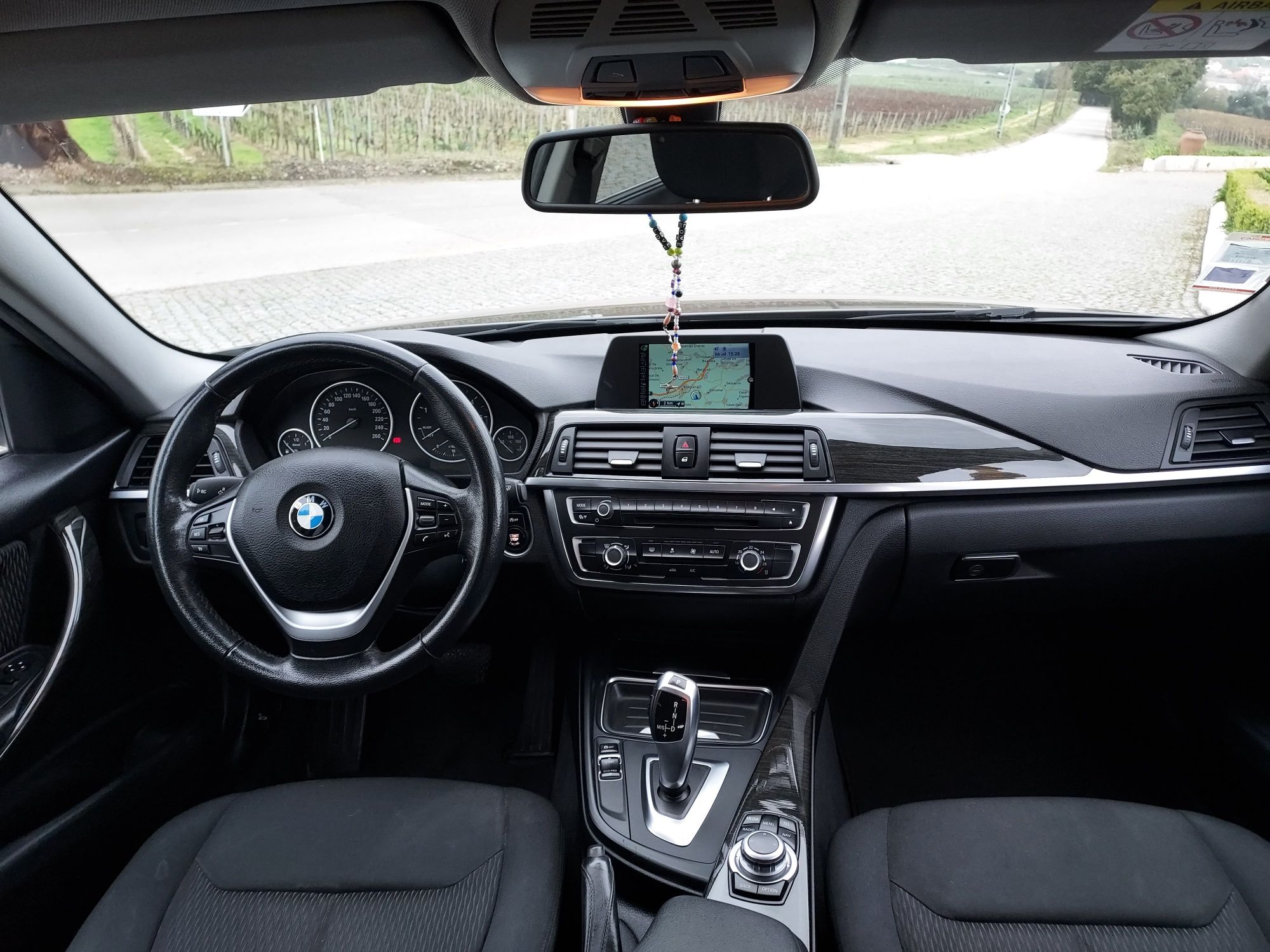 Vendo carrinha BMW 318d 2015