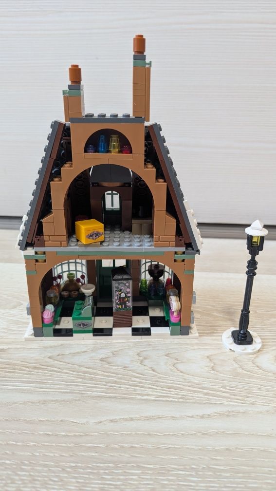 Lego Harry Potter Гаррі Поттер Прогулянка до села Гоґсмід (76388)