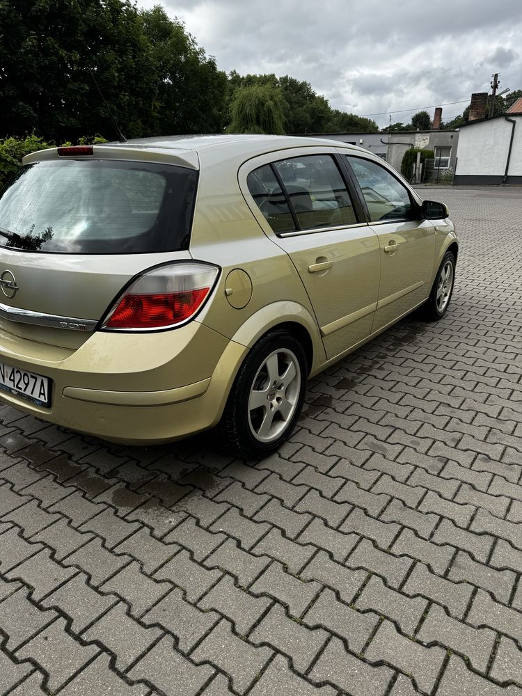 Opel astra h 1.7