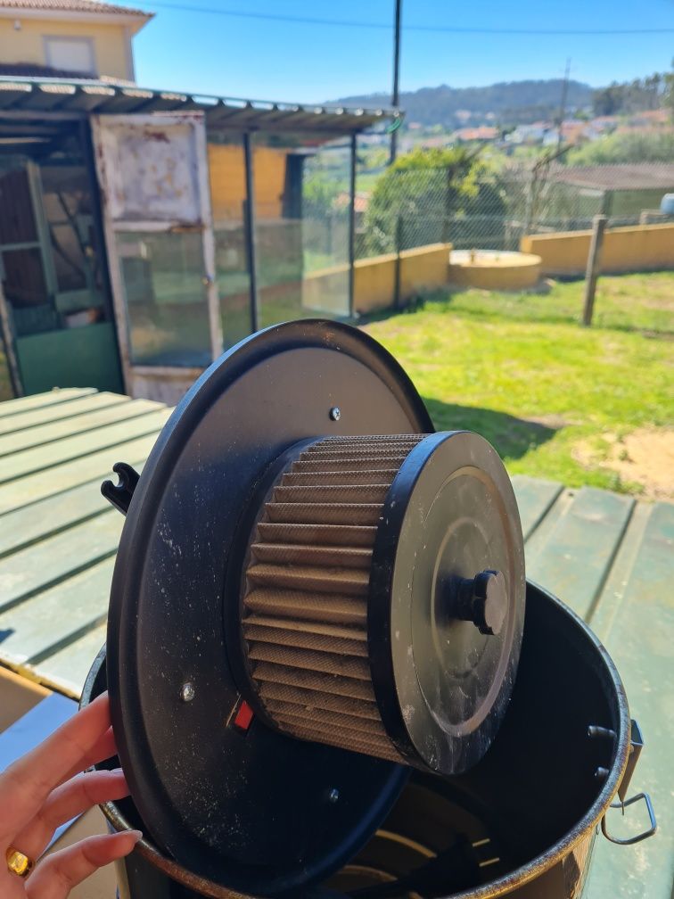 Aspirador Vito semi-novo