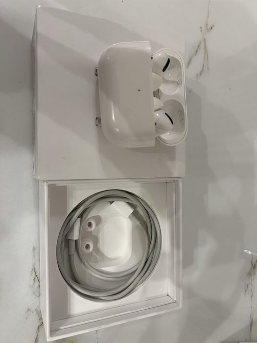 Oryginalne Airpods Pro