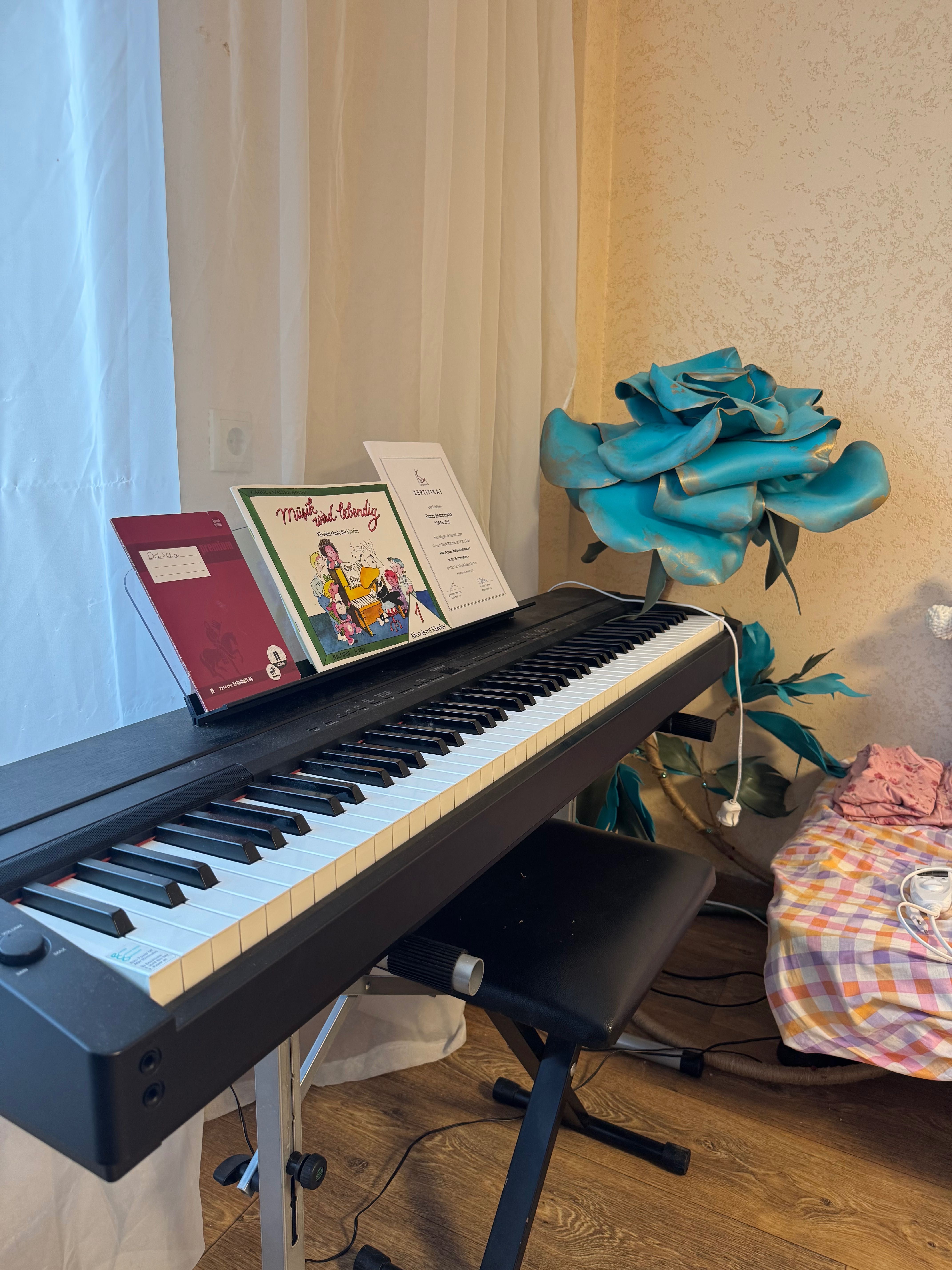 1к., Грушевського, 7, 2 підʼїзд