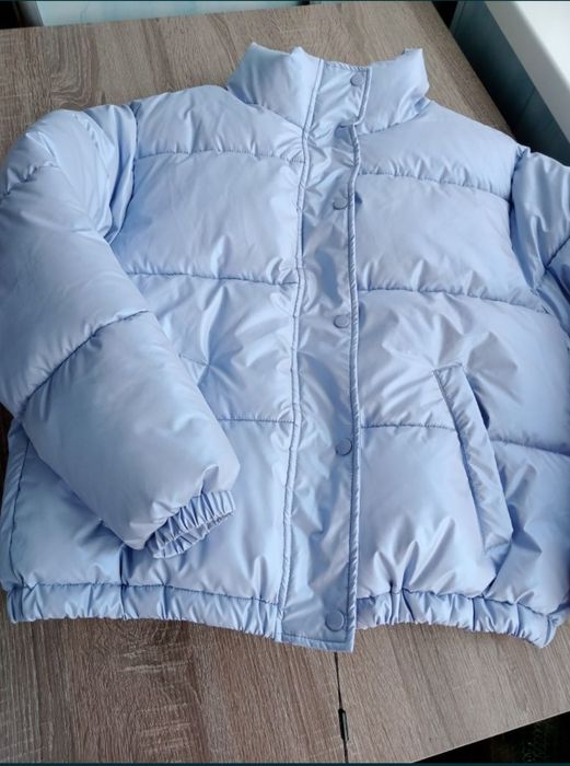 Продам пуховик s