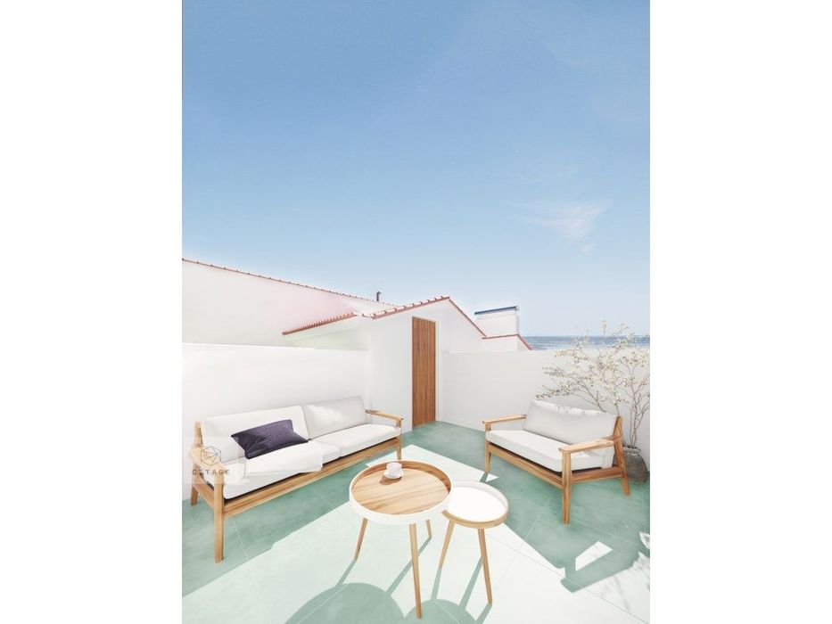 Moradia T2 com terraço e logradouro