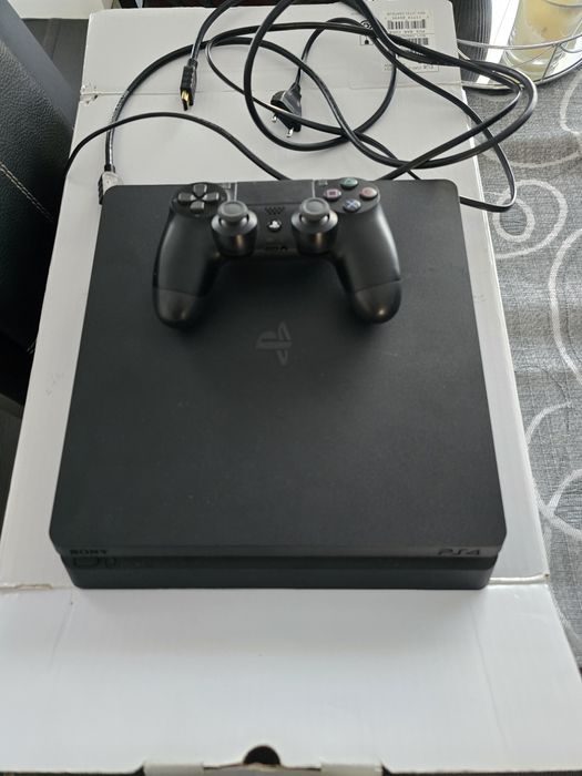Ps4 slim comando e jogos