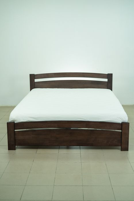 Ліжко з буку фабричне