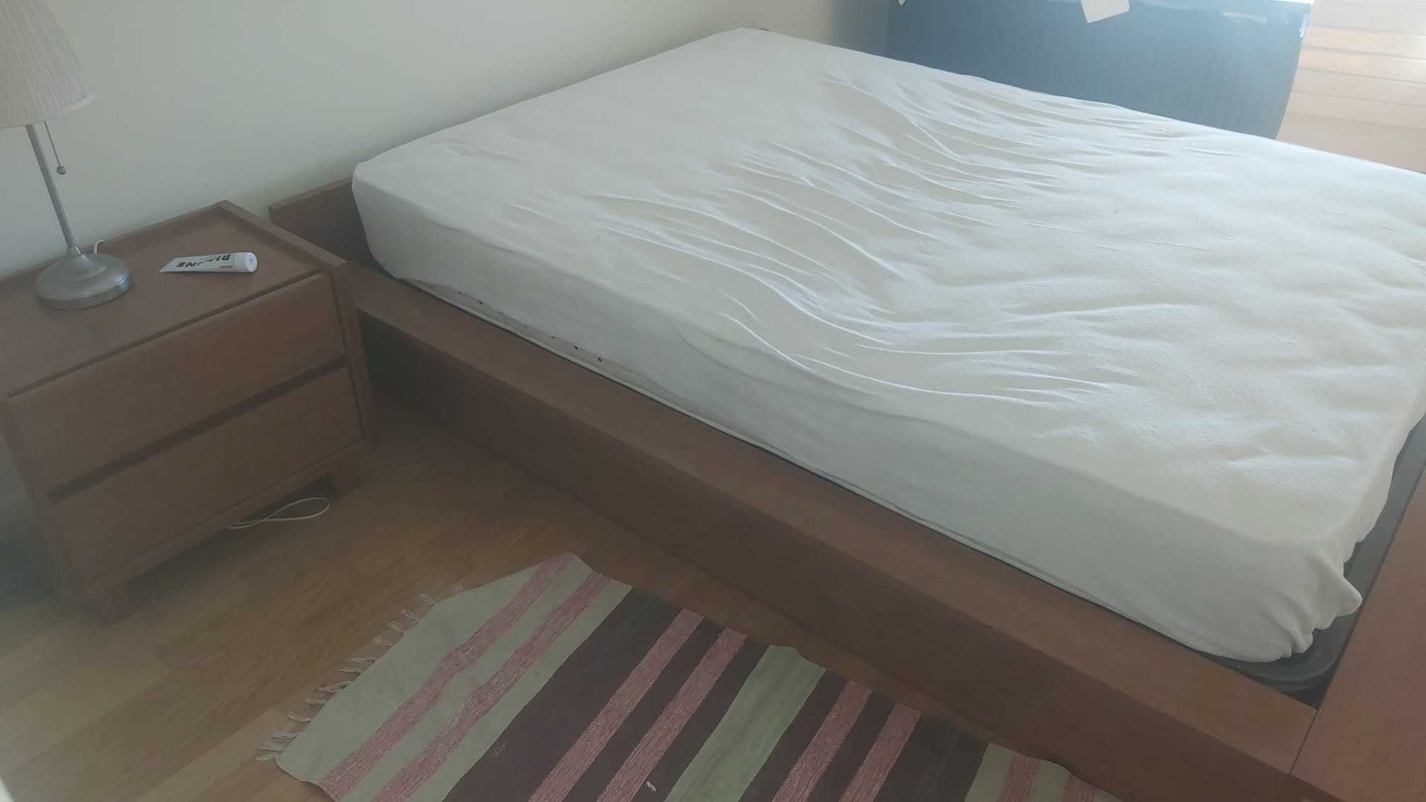 Recheio de casa  sofa 2 camas  de casal um movel um carrinho