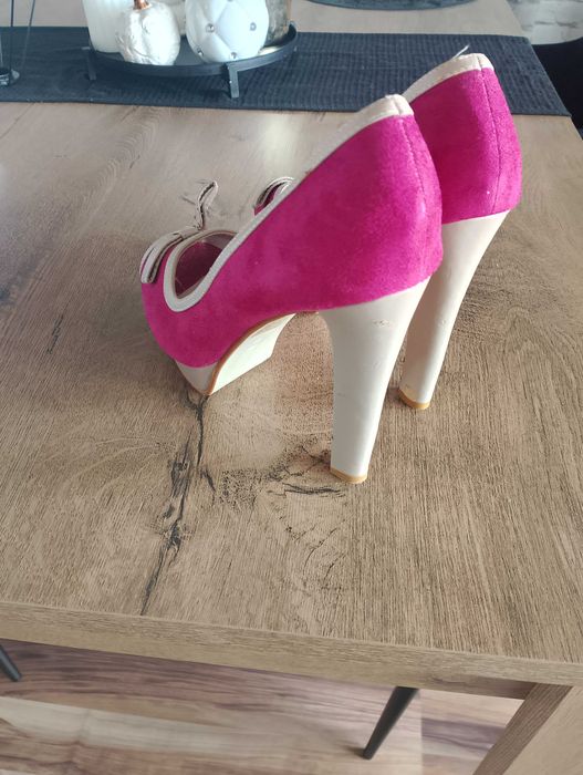 Buty damskie szpilki