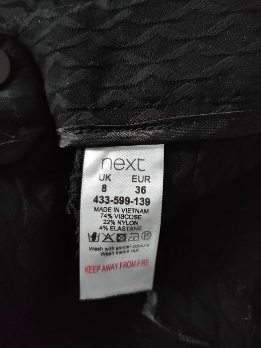 Брюки сигареты черные/беж/ бананы