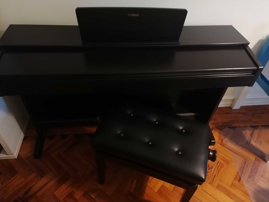 Piano Yamaha YDP-143 R Rosewood