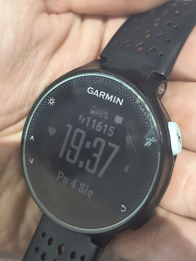 Garmin forerunner 235