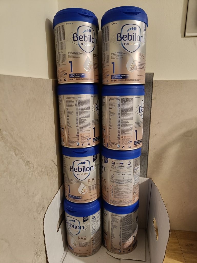 Puste puszki po mleku Bebilon pro futura 800 g.