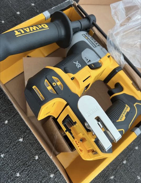 Młotowiertarka Dewalt DCH172N 18 V