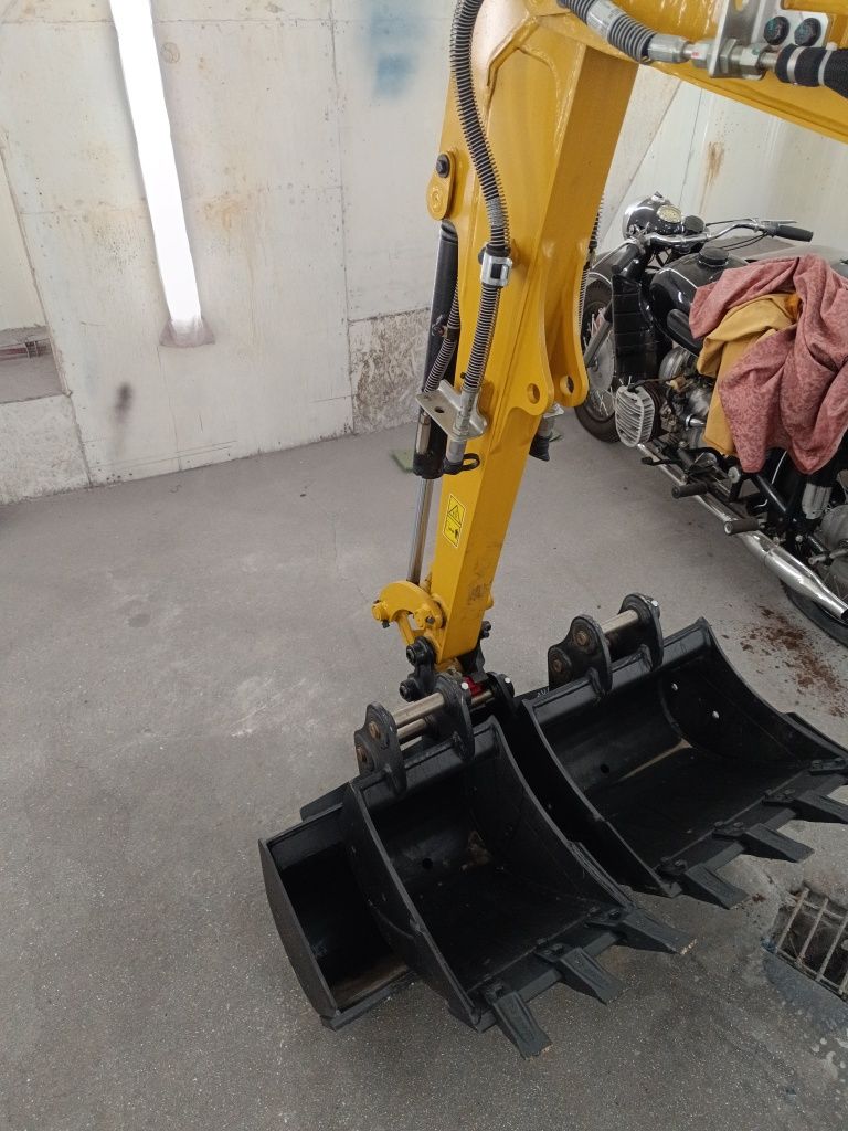 Minikoparka Cat Caterpillar 301.6  Nowa Klima 3 Łyżki Gwarancja