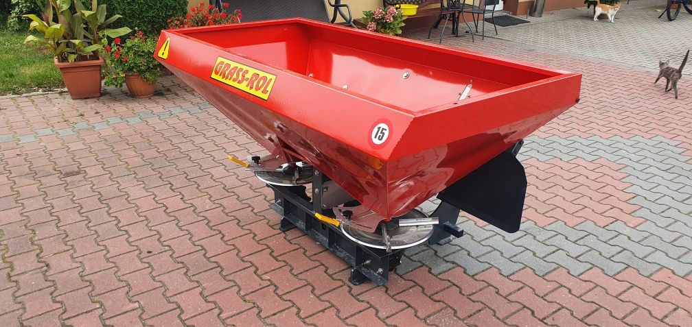 Rozsiewacz nawozów DWUTARCZOWY MASTER junior  GRASS ROL NOWY!