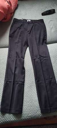 czarne eleganckie spodnie z kantem i sweterek S/36