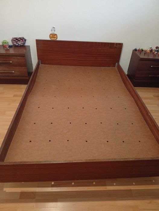 Vendo cama de casal