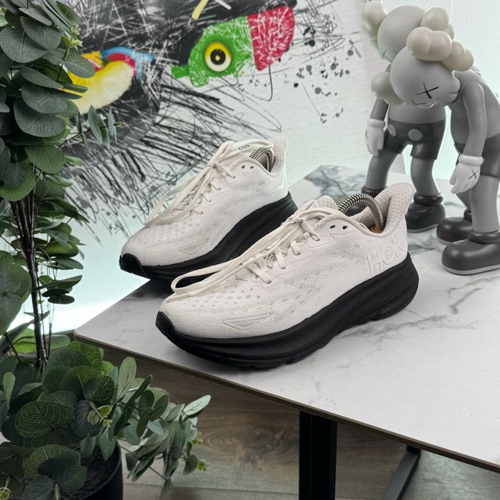 Кросівки Hoka Clifton 9 38.5 розмір Е5450