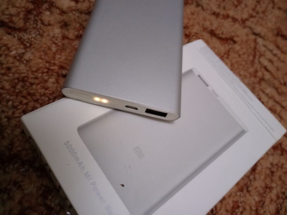 Повер банк гарний