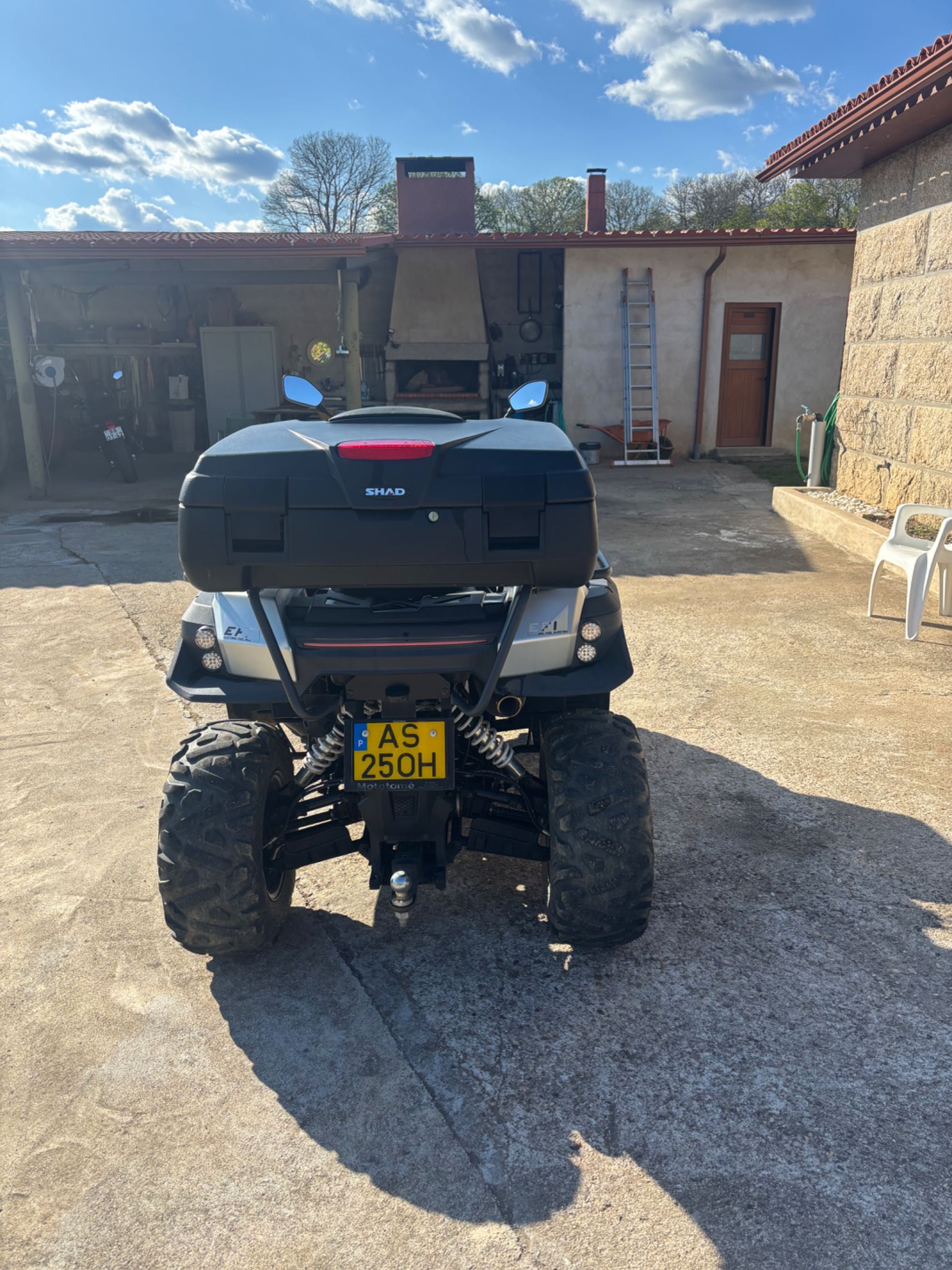 Moto4 Lihai 565 como nova