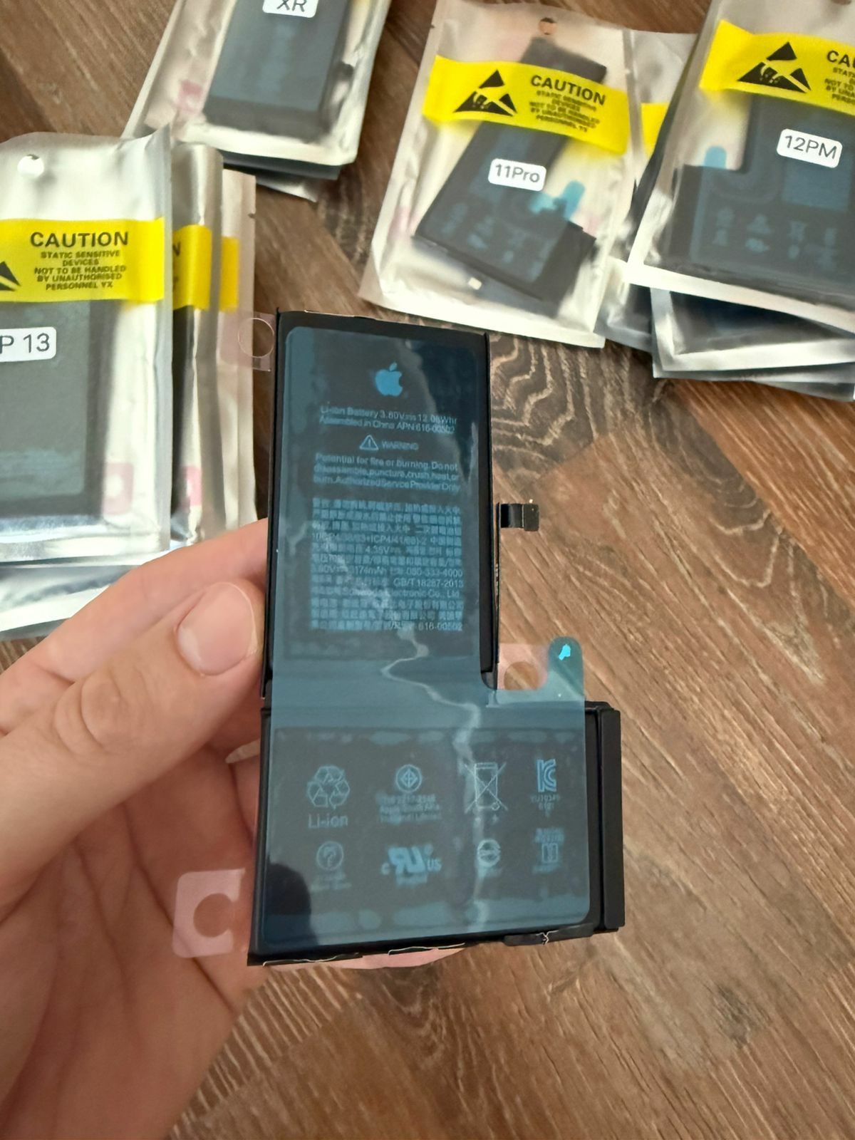 Новый аккумулятор iPhone XS Max в плёнке, оригинал