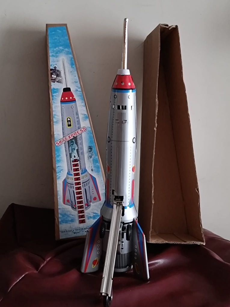 Foguetão Vintage de Coleção