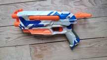 Pistolet łączony nerf