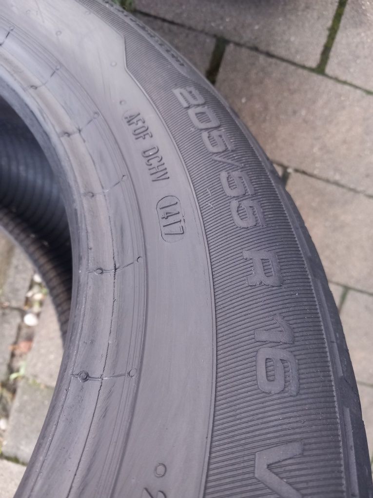 2x Opony Używane Letnie 205/55R16 Uniroyal