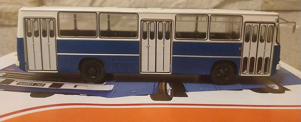 kultowe autobusy PRL-u - Ikarus 260