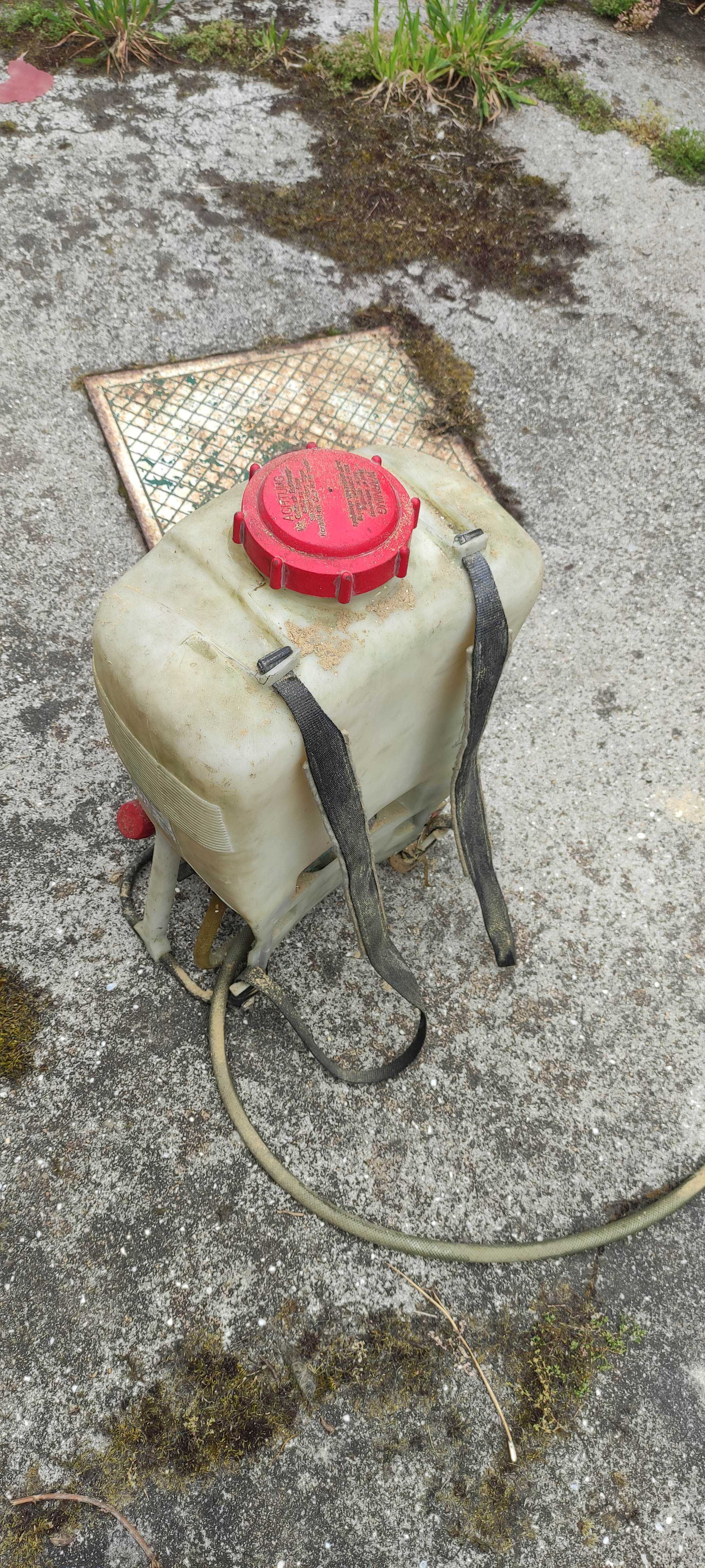 Pulverizador de costas a gasolina