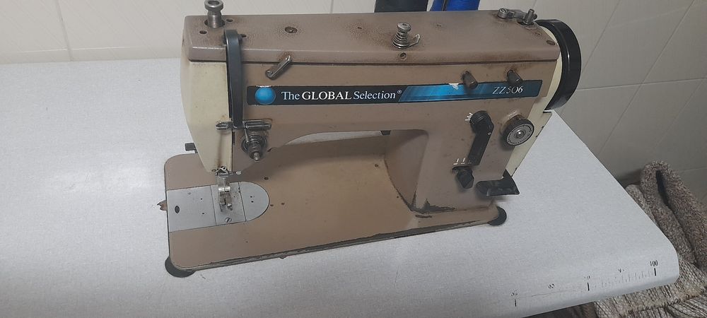 Vendo Máquina de Costura Industrial