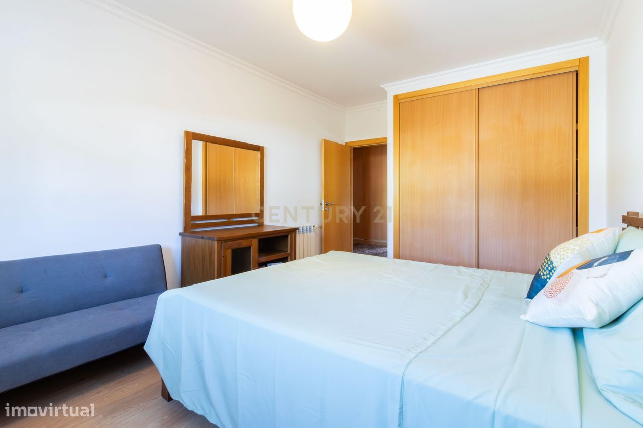 Moradia T4 com Piscina Privativa na Marinha Grande