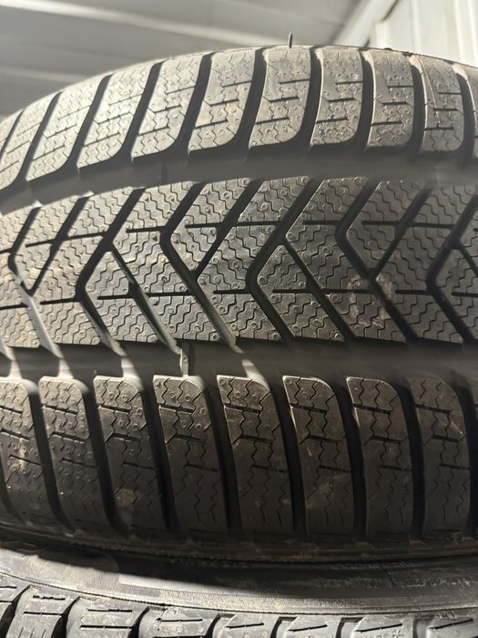 275/35 r21 Pirelli