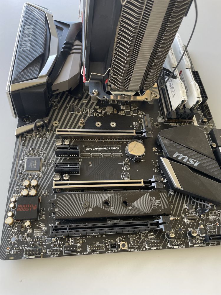Msi Gaming Pro Carbon Z370- I5 8400- Kingston 16gb