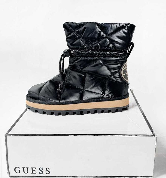 Зимові сапоги чоботи напівчоботи дутіки Guess