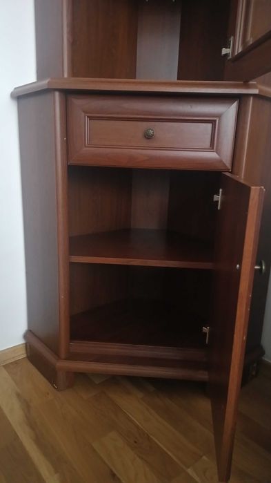 Witryna narożna brązowa 206 cm