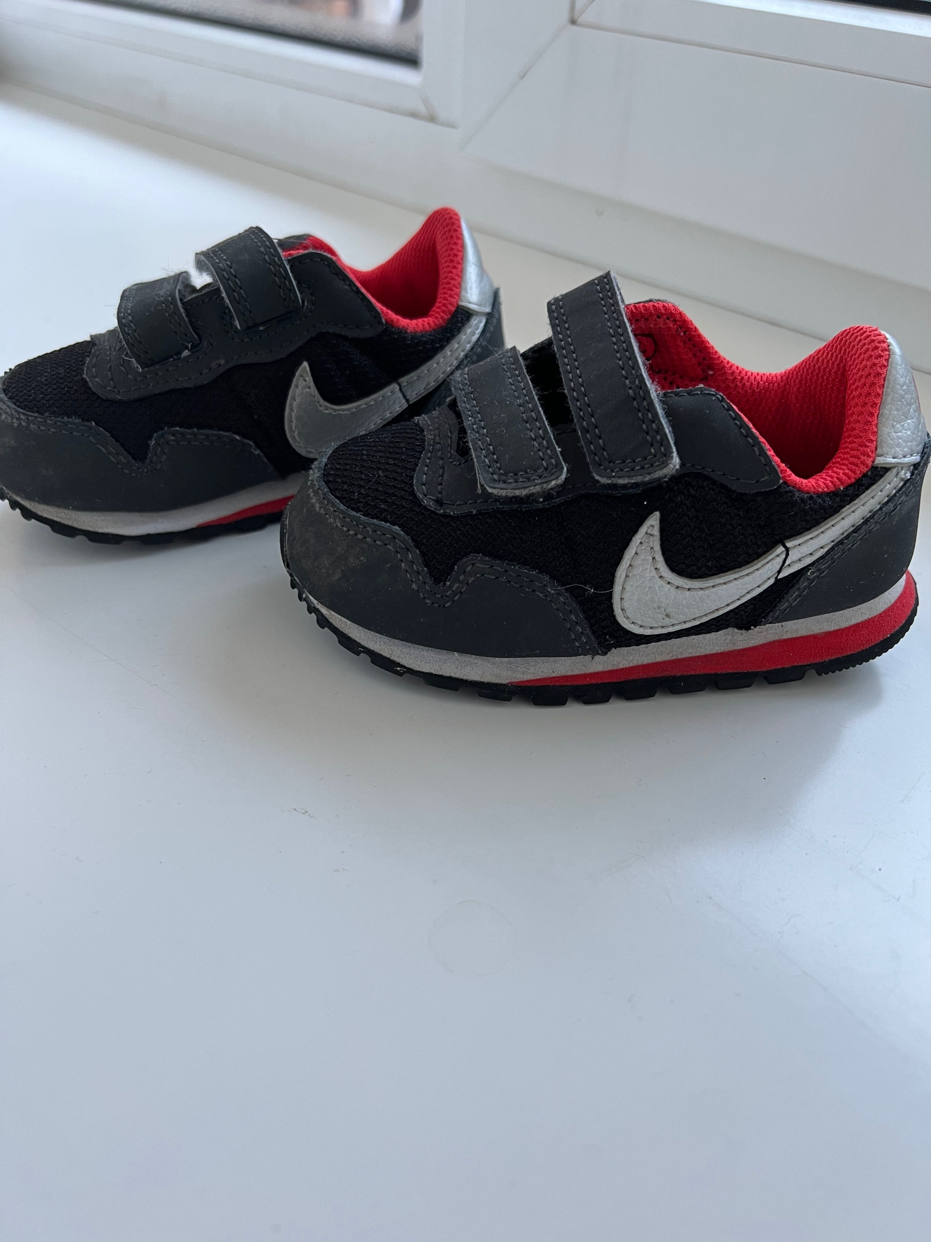 Кроссовки детские  Nike