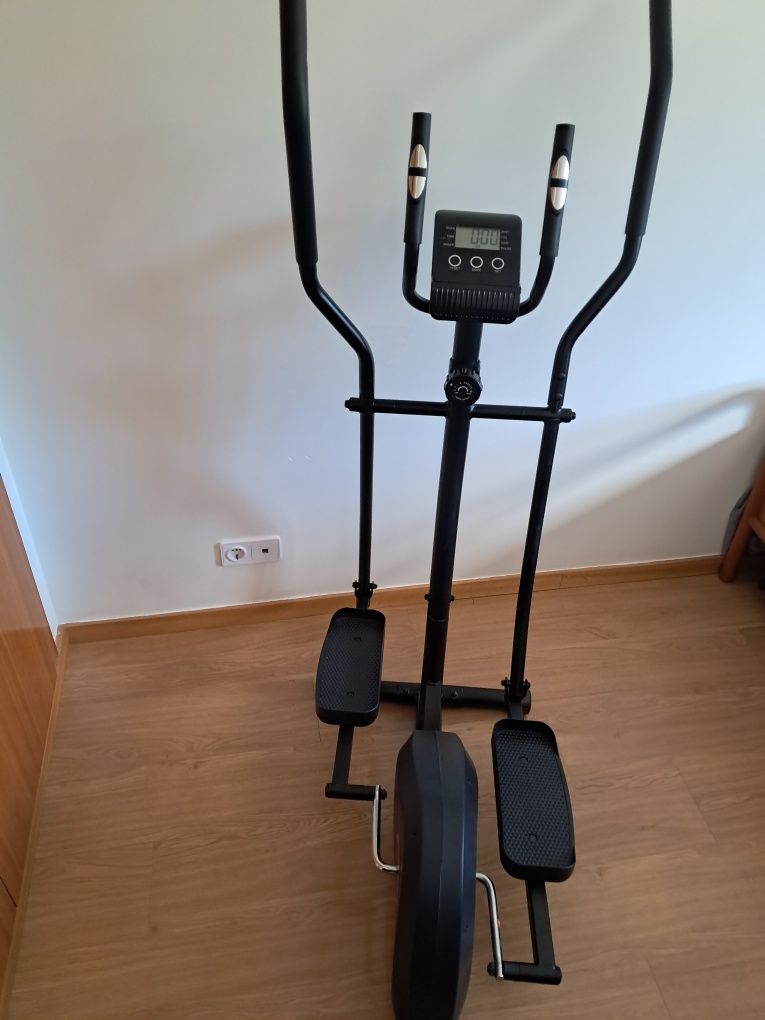 Vendo Elíptica praticamente nova