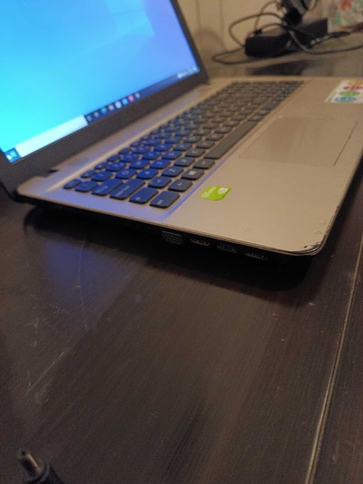 Portatil Asus A541U i7 com windows 11, impecavel