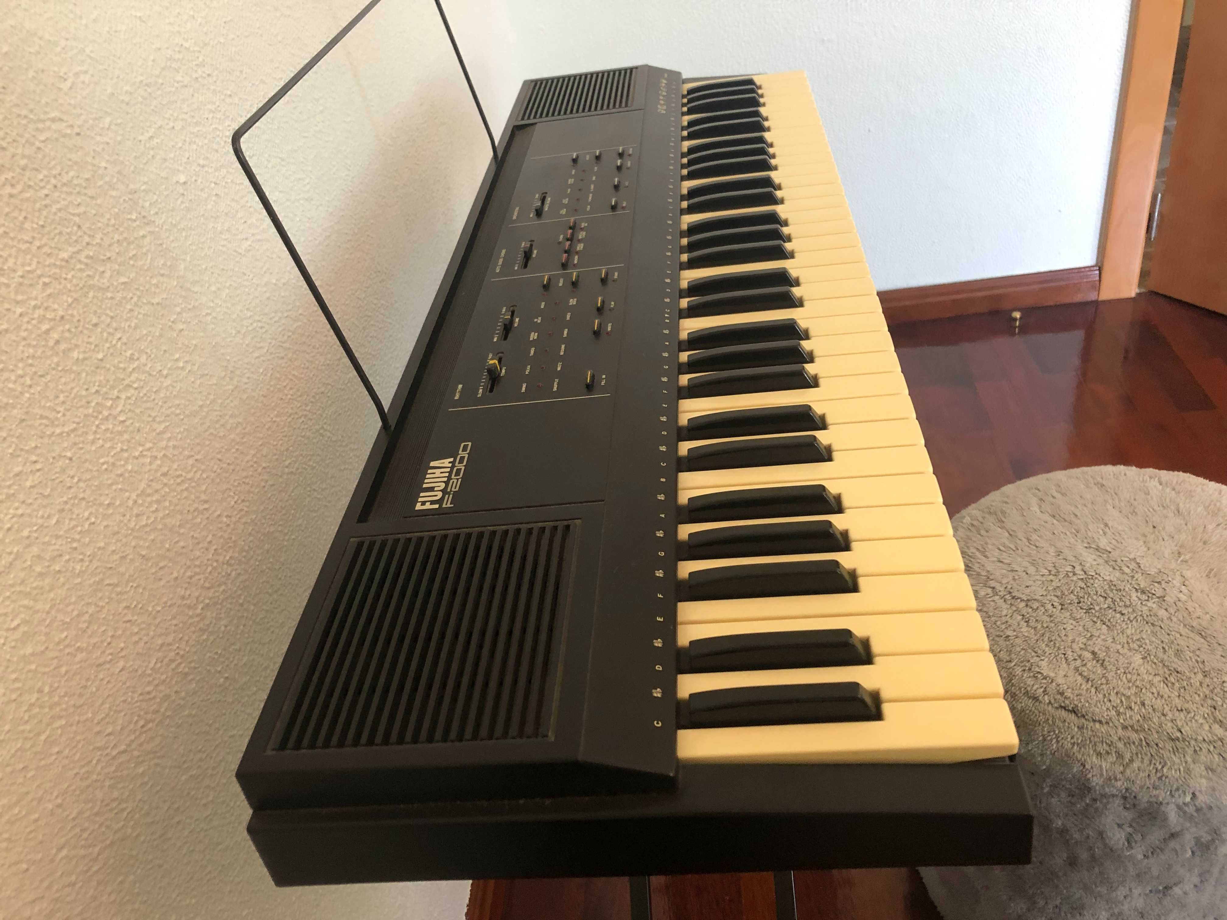 Órgão sintetizador Fujiha F-2000
