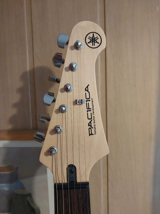 Jamaha Pacifica 112v w stanie idealnym