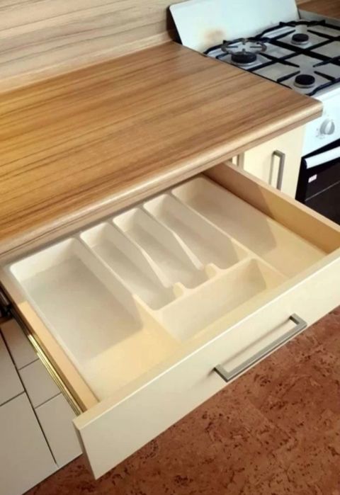 Кухня бу в хорошем состоянии