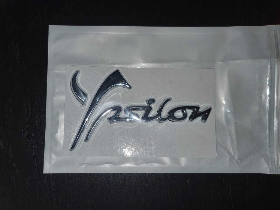 Letras Cromadas " Ypsilon"  para lancia