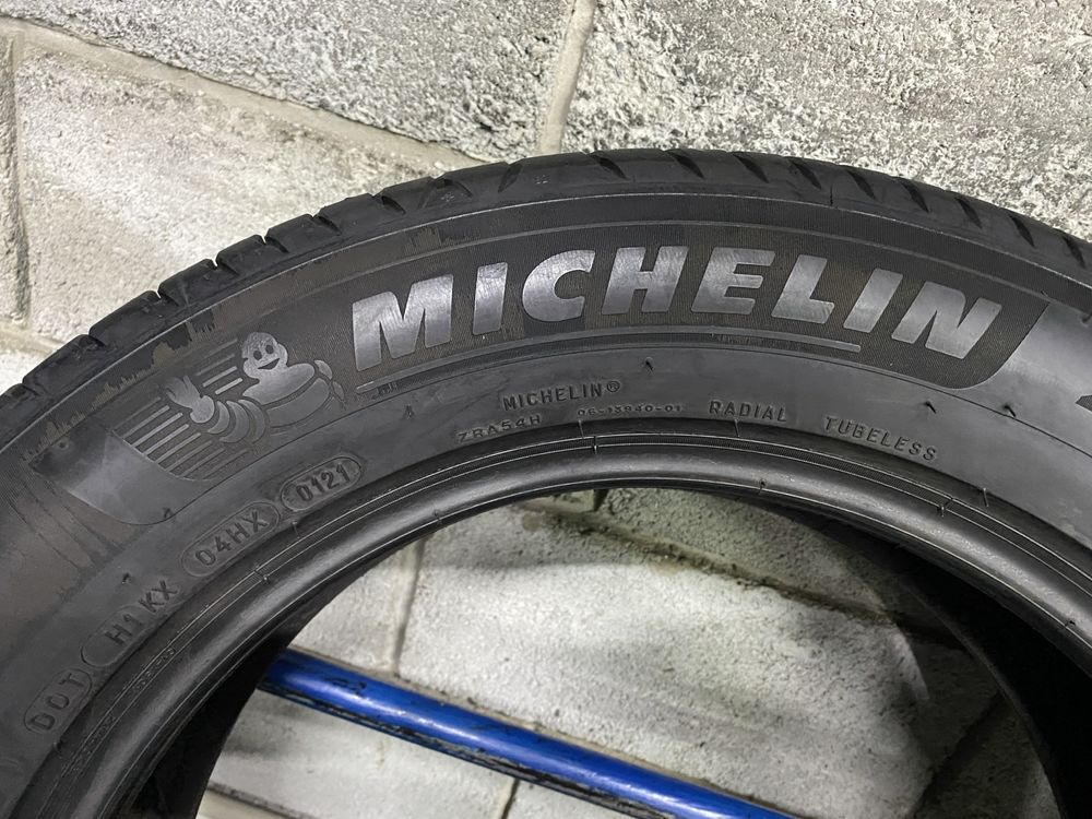 Літні шини 215/60 R17 MICHELIN