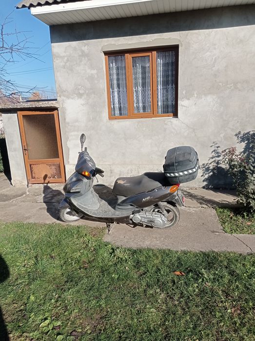 Продам скутер 125 Італія