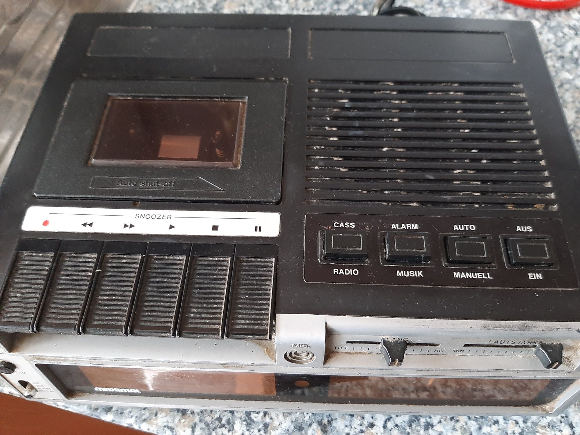 Radio deck cassetes antigo  pilhas e corrente impecavel